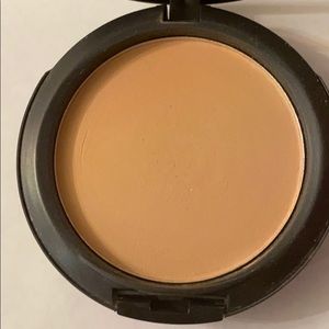 Mac Studio Fix A17 NC35 powder Foundation